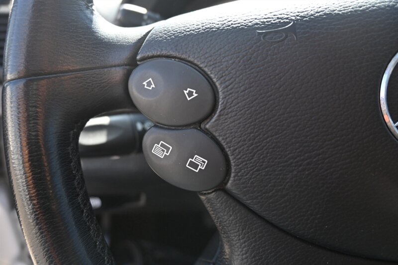 2008 Mercedes Benz E 350 photo 27