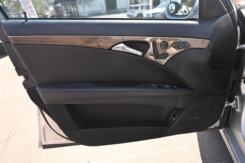 2008 Mercedes Benz E 350 photo 16