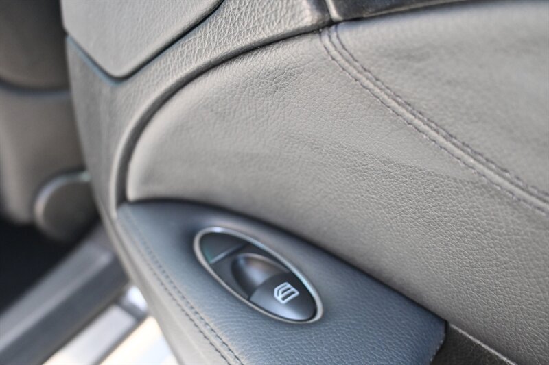 2008 Mercedes Benz E 350 photo 45