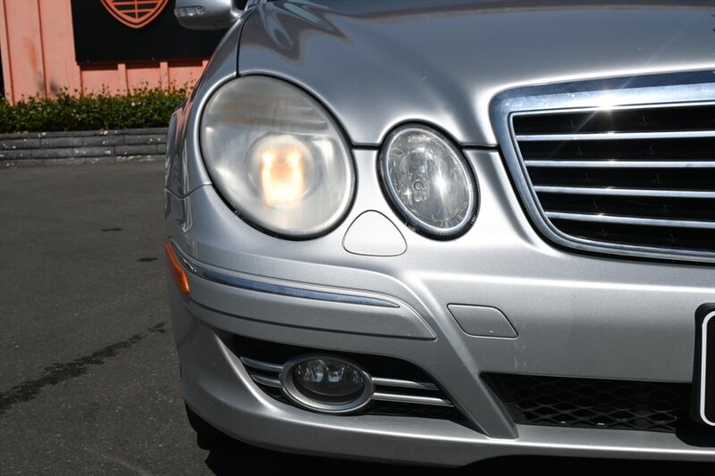 2008 Mercedes Benz E 350 photo 3