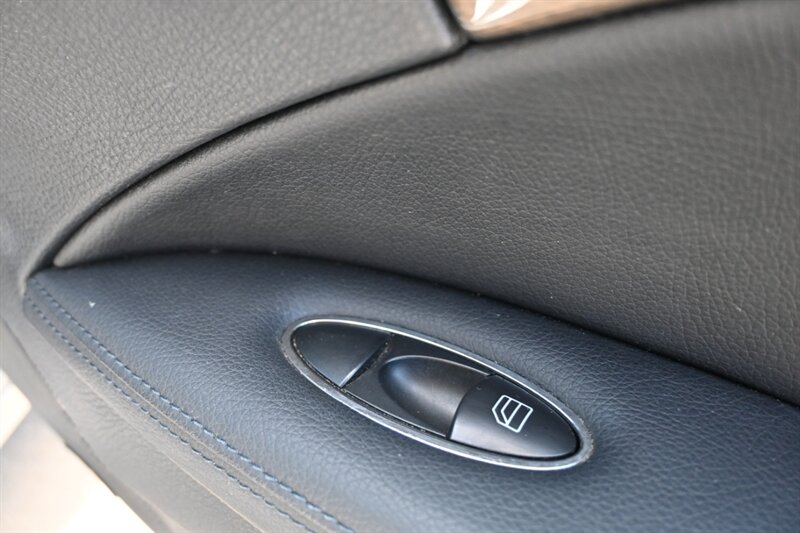 2008 Mercedes Benz E 350 photo 51