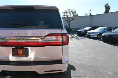 2018 Lincoln Navigator L Reserve   - Photo 11 - Norwalk, CA 90650-2241