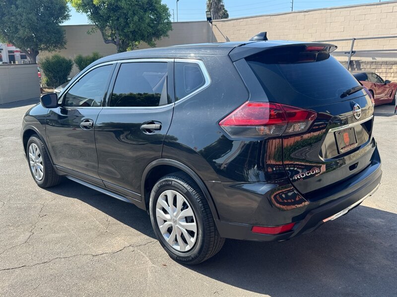 2020 Nissan Rogue S - Photo 10 - Norwalk, CA 90650-2241