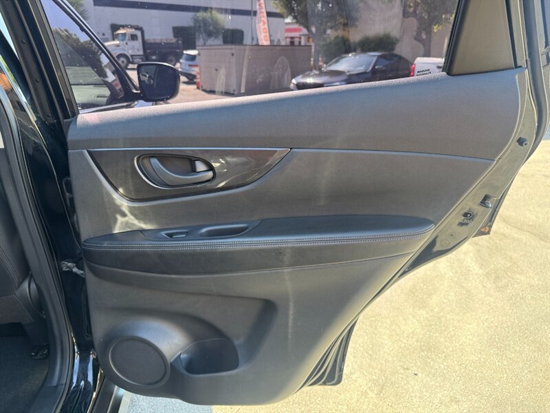 2020 Nissan Rogue S - Photo 36 - Norwalk, CA 90650-2241