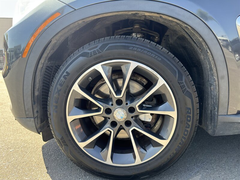 2014 BMW X5 xDrive35i - Photo 8 - Norwalk, CA 90650-2241