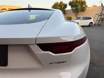 2022 Jaguar F-TYPE P450   - Photo 14 - Norwalk, CA 90650-2241