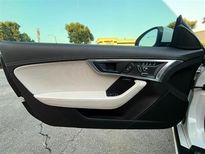 2022 Jaguar F-TYPE P450   - Photo 20 - Norwalk, CA 90650-2241