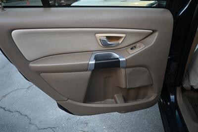 2012 Volvo XC90 3.2 Platinum   - Photo 40 - Norwalk, CA 90650-2241