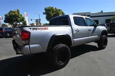 2016 Toyota Tacoma TRD Off-Road   - Photo 12 - Norwalk, CA 90650-2241