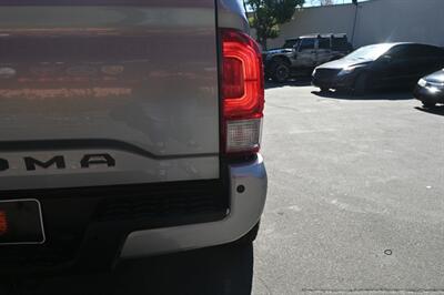 2016 Toyota Tacoma TRD Off-Road   - Photo 11 - Norwalk, CA 90650-2241