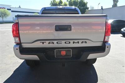 2016 Toyota Tacoma TRD Off-Road   - Photo 10 - Norwalk, CA 90650-2241