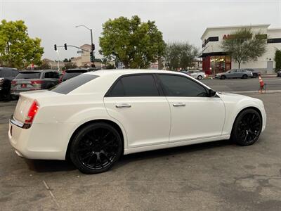 2012 Chrysler 300 C   - Photo 15 - Norwalk, CA 90650-2241