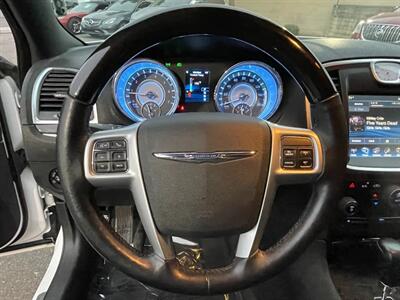 2012 Chrysler 300 C   - Photo 26 - Norwalk, CA 90650-2241