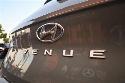 2020 Hyundai VENUE SEL   - Photo 15 - Norwalk, CA 90650-2241