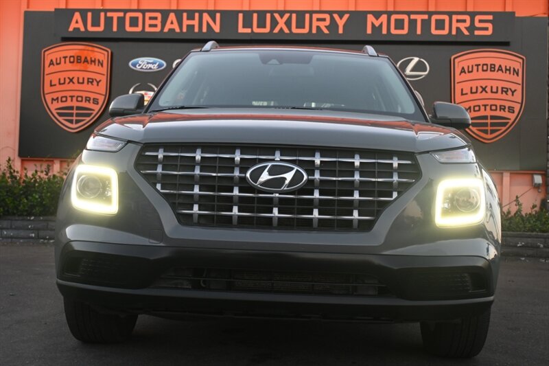 2020 Hyundai VENUE SEL  
