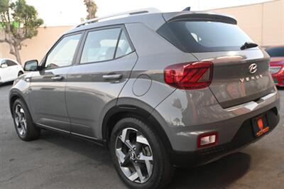 2020 Hyundai VENUE SEL   - Photo 10 - Norwalk, CA 90650-2241