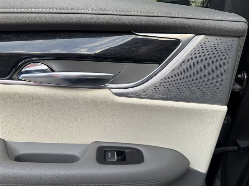 2020 Cadillac XT6 Premium Luxury - Photo 32 - Norwalk, CA 90650-2241