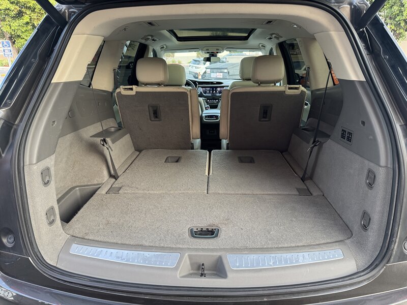 2020 Cadillac XT6 Premium Luxury - Photo 20 - Norwalk, CA 90650-2241