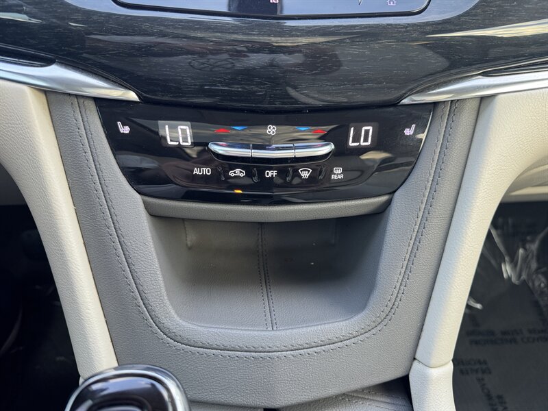 2020 Cadillac XT6 Premium Luxury - Photo 53 - Norwalk, CA 90650-2241