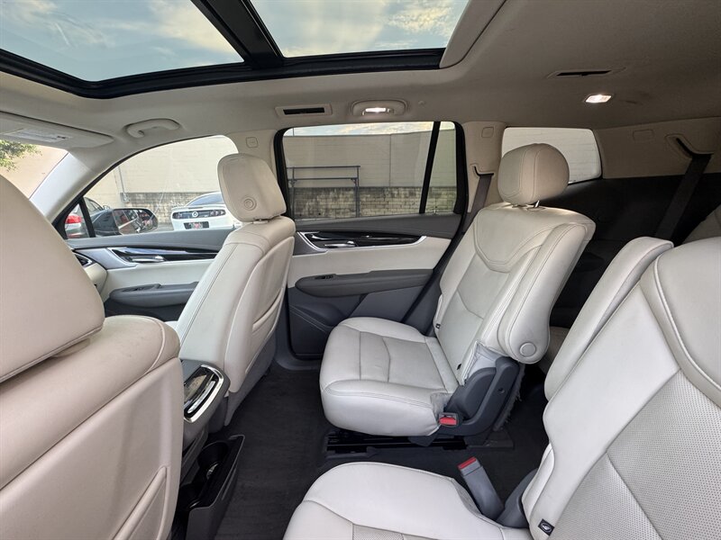 2020 Cadillac XT6 Premium Luxury - Photo 34 - Norwalk, CA 90650-2241