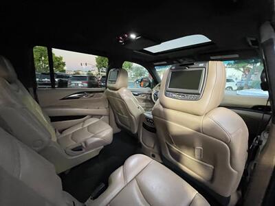 2019 Cadillac Escalade ESV Platinum   - Photo 42 - Norwalk, CA 90650-2241