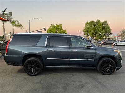 2019 Cadillac Escalade ESV Platinum   - Photo 16 - Norwalk, CA 90650-2241