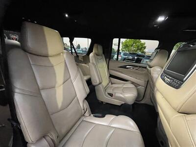 2019 Cadillac Escalade ESV Platinum   - Photo 40 - Norwalk, CA 90650-2241