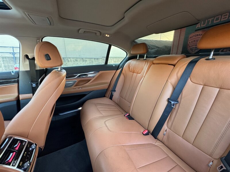 2016 BMW 7 Series 740i - Photo 32 - Norwalk, CA 90650-2241