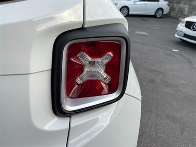 2018 Jeep Renegade Limited   - Photo 13 - Norwalk, CA 90650-2241