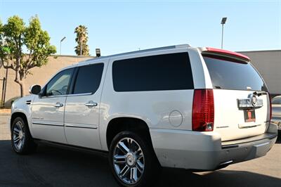 2014 Cadillac Escalade ESV Platinum   - Photo 16 - Norwalk, CA 90650-2241