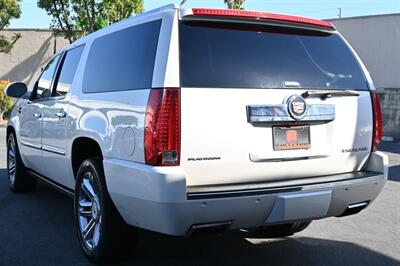 2014 Cadillac Escalade ESV Platinum   - Photo 17 - Norwalk, CA 90650-2241