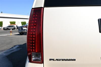 2014 Cadillac Escalade ESV Platinum   - Photo 19 - Norwalk, CA 90650-2241