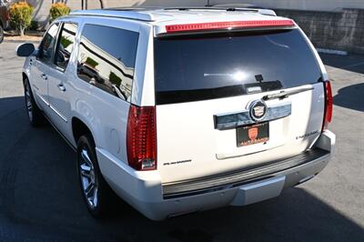 2014 Cadillac Escalade ESV Platinum   - Photo 18 - Norwalk, CA 90650-2241