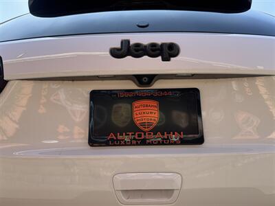 2014 Jeep Grand Cherokee SRT - Photo 12 - Norwalk, CA 90650-2241