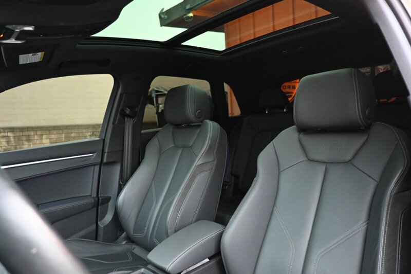 2021 Audi Q3 S line Premium Plus photo 26