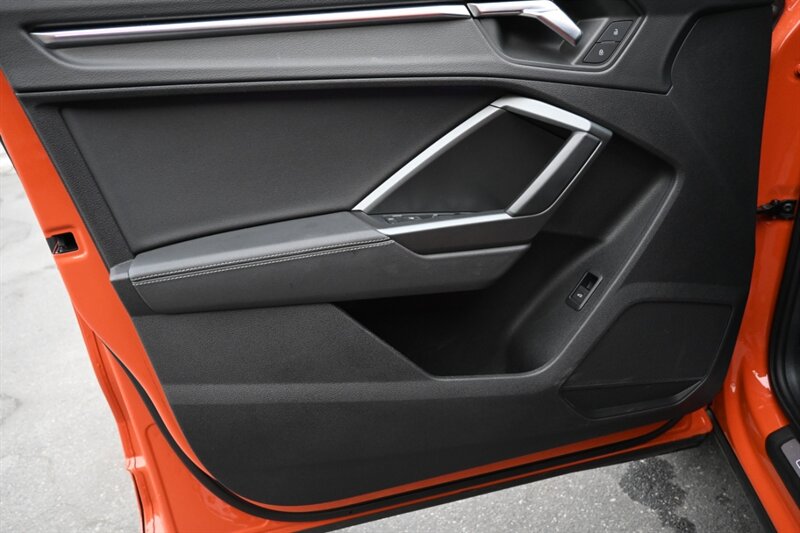 2021 Audi Q3 S line Premium Plus photo 17