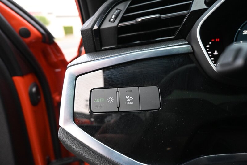 2021 Audi Q3 S line Premium Plus photo 33
