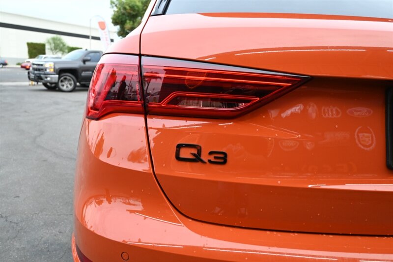 2021 Audi Q3 S line Premium Plus photo 9