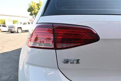 2018 Volkswagen Golf GTI S   - Photo 10 - Norwalk, CA 90650-2241