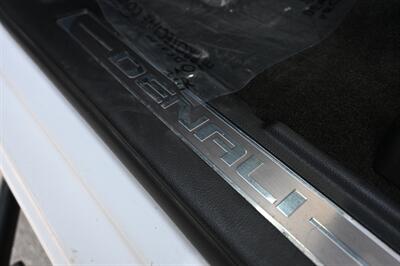 2017 GMC Sierra 2500HD Denali - Photo 23 - Norwalk, CA 90650-2241