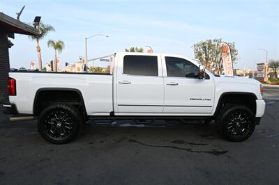 2017 GMC Sierra 2500HD Denali - Photo 13 - Norwalk, CA 90650-2241