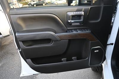 2017 GMC Sierra 2500HD Denali - Photo 19 - Norwalk, CA 90650-2241