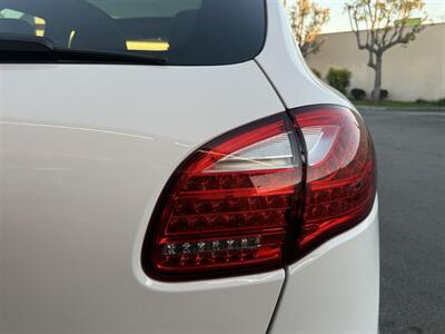 2014 Porsche Cayenne Diesel   - Photo 13 - Norwalk, CA 90650-2241