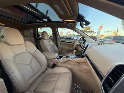 2014 Porsche Cayenne Diesel   - Photo 42 - Norwalk, CA 90650-2241