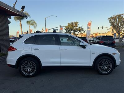 2014 Porsche Cayenne Diesel   - Photo 16 - Norwalk, CA 90650-2241