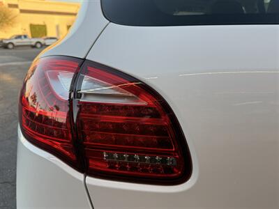 2014 Porsche Cayenne Diesel   - Photo 9 - Norwalk, CA 90650-2241
