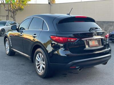 2017 INFINITI QX70   - Photo 9 - Norwalk, CA 90650-2241