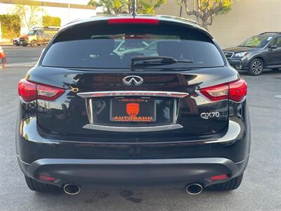 2017 INFINITI QX70   - Photo 10 - Norwalk, CA 90650-2241