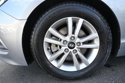 2017 Hyundai SONATA SE - Photo 15 - Norwalk, CA 90650-2241