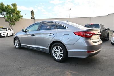 2017 Hyundai SONATA SE - Photo 8 - Norwalk, CA 90650-2241